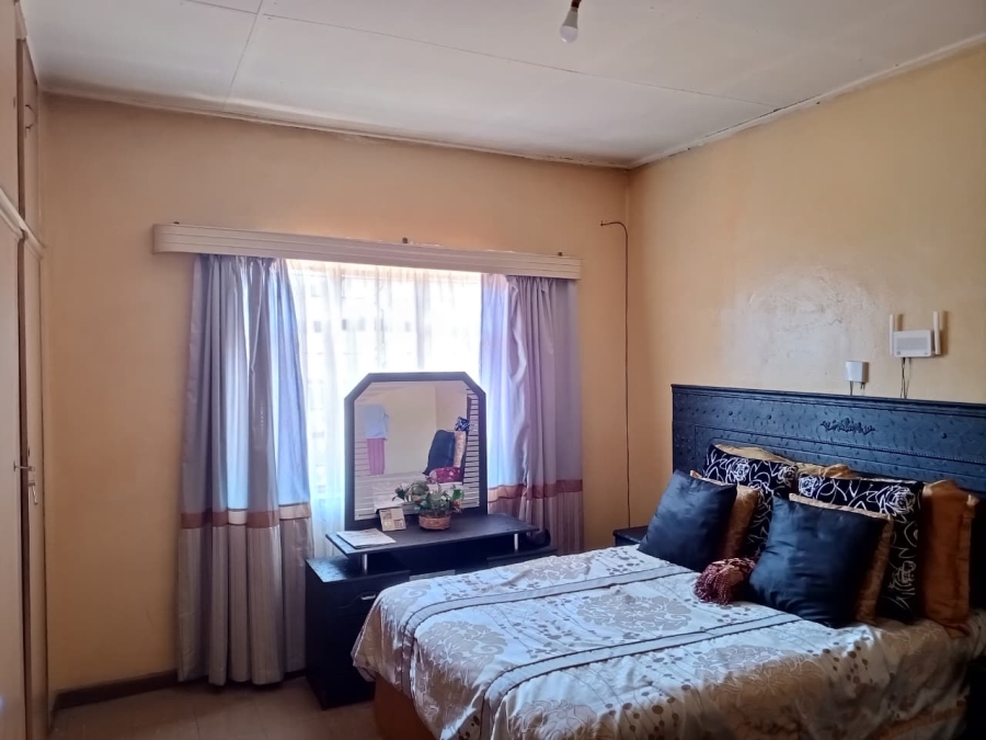 3 Bedroom Property for Sale in Phuthaditjhaba Free State